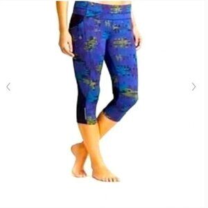 ATHLETA BE FREE camo Capri leggings